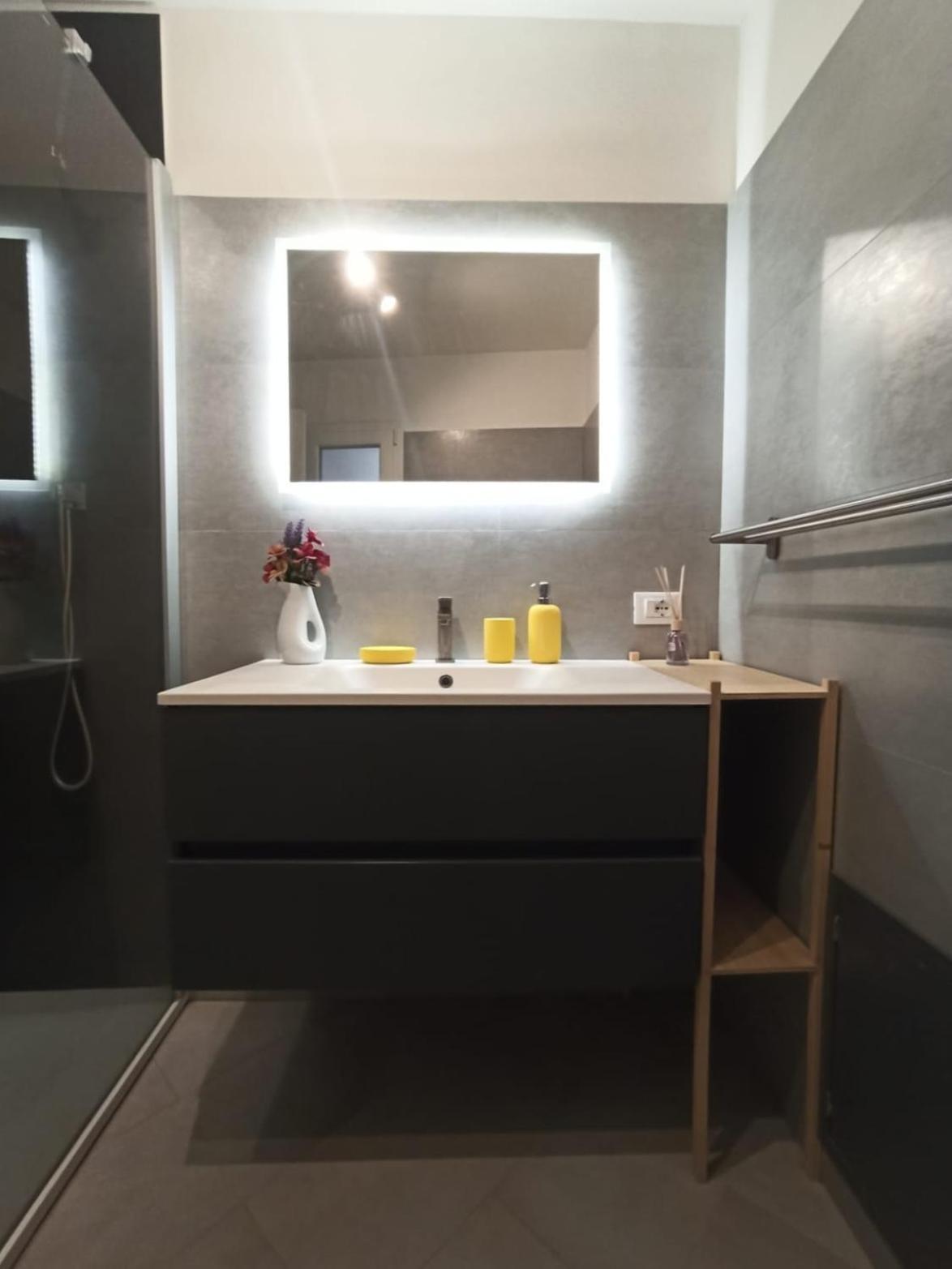 Glocal Flat Maqueda Apartment ปาแลร์โม ภายนอก รูปภาพ